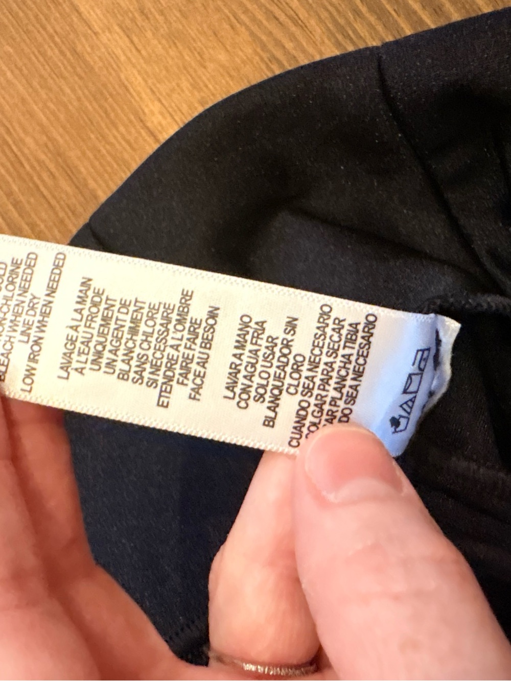 Good American GDP005 The High Shine Boss Disco Pant In Black - Picture 6 of 6